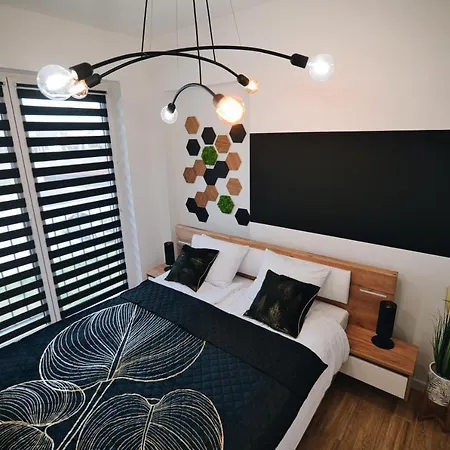 Aparthome 25 By Housine
