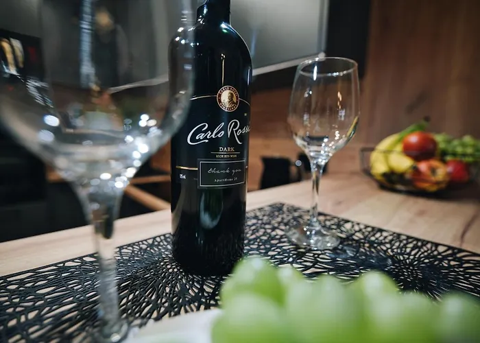 Aparthome 25 By Housine *